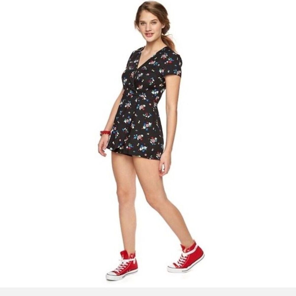 Her Universe Marvel Captain America Black Floral Romper Size Small Superhero